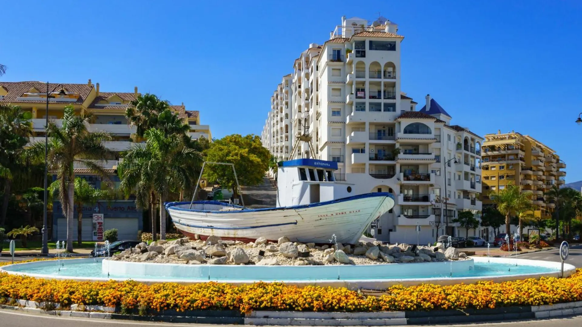 Apartment Puerto Paraiso III By Interhome Estepona